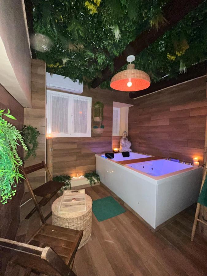 Le Balneo Jacuzzi Vieil Antibes Safranier Leilighet Eksteriør bilde